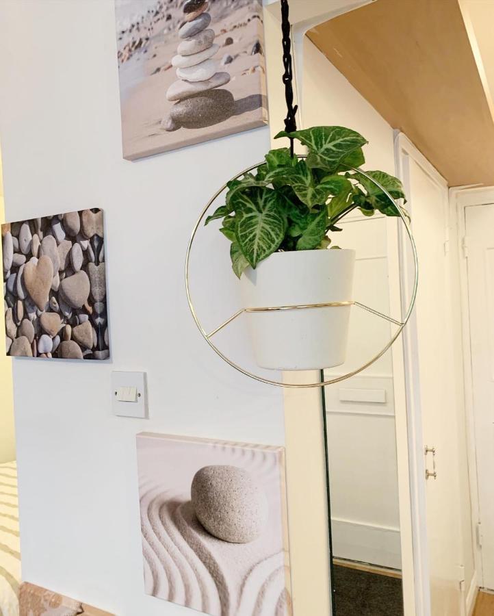 Garden Beautiful Cozy Flat , Recent Decorated. Apartment London Exterior photo